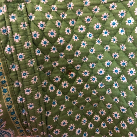 Vera Bradley Green Daisy Small Duffle Bag - Picture 2 of 4